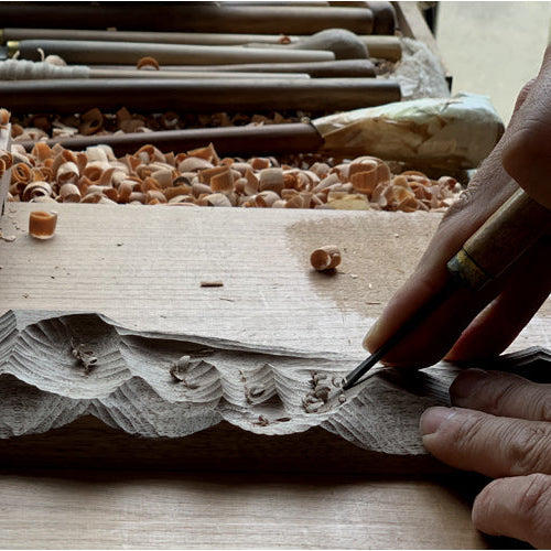 Räucherstäbchenhalter aus Massivholz