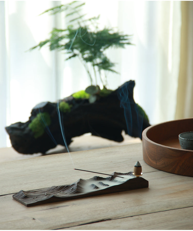 Räucherstäbchenhalter aus Massivholz