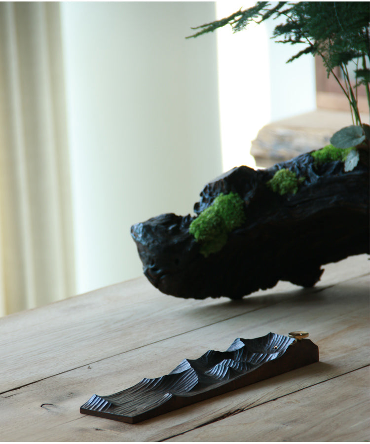 Räucherstäbchenhalter aus Massivholz