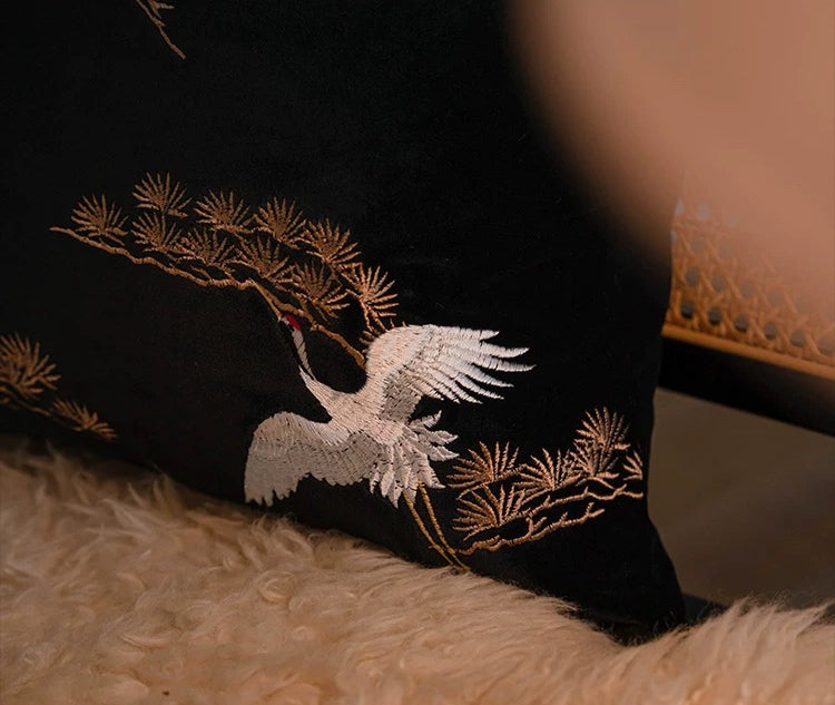 Flügendi Kraniche – Bestickts Vintage-Bodyküsse